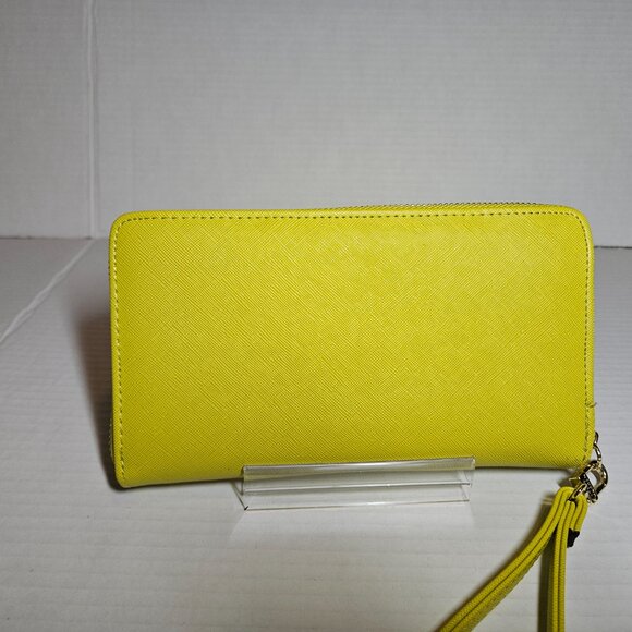 STEVE MADDEN SMOOTH ZIP AROUND WALLET PASTEL YELLOW WRISTLET - Picture 5 of 15